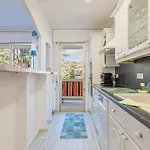 Seaside Getaway - Comfort & Sandy Beaches - Apartman Golfe-Juan