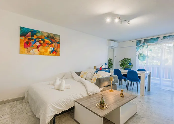 Διαμέρισμα Seaside Getaway - Comfort & Sandy Beaches -